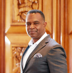 Pic of C. Derek Campbell.jpeg